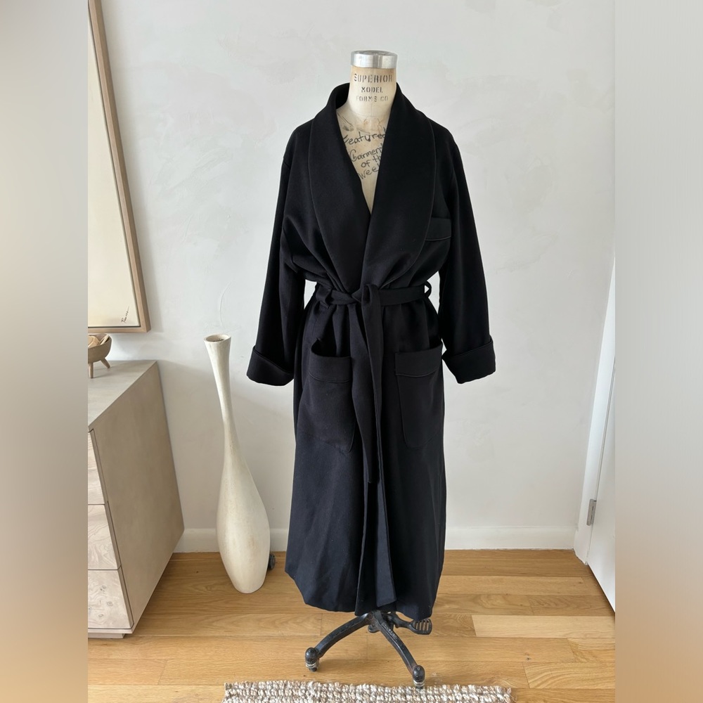 Daniel Hanson Cashmere/silk Black Robe Coat retail Price $3000